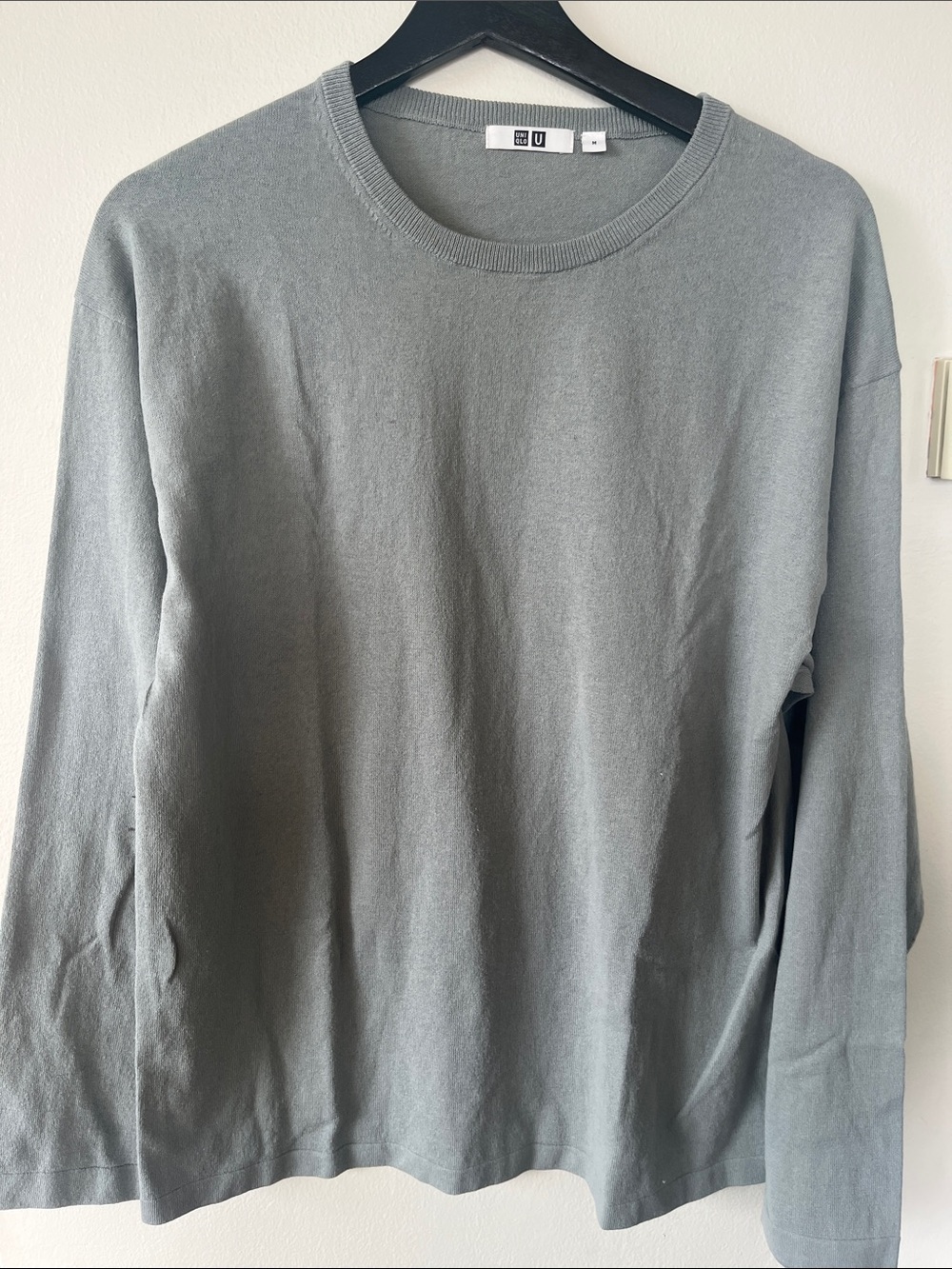Uniqlo U Soft Gray Crewneck Long Sleeve Top